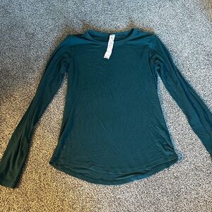 Women's Lululemon Teal Long Sleeve Top